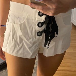 White lace up shorts